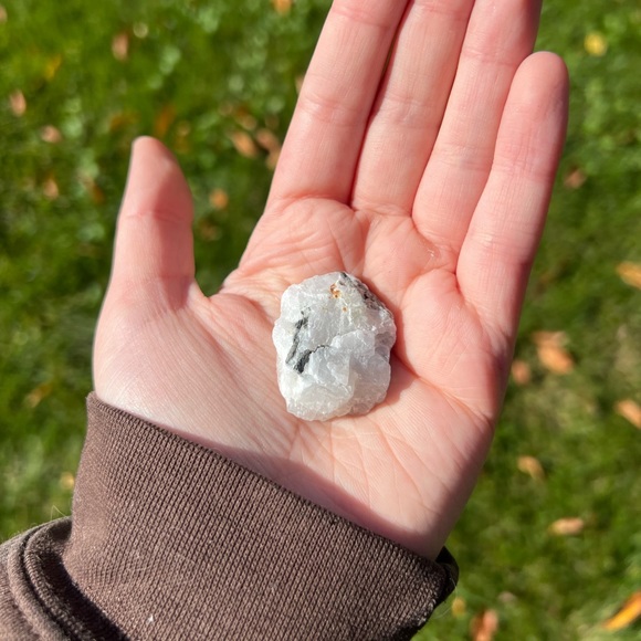 Raw Rainbow Moonstone Crystal - Picture 4 of 5